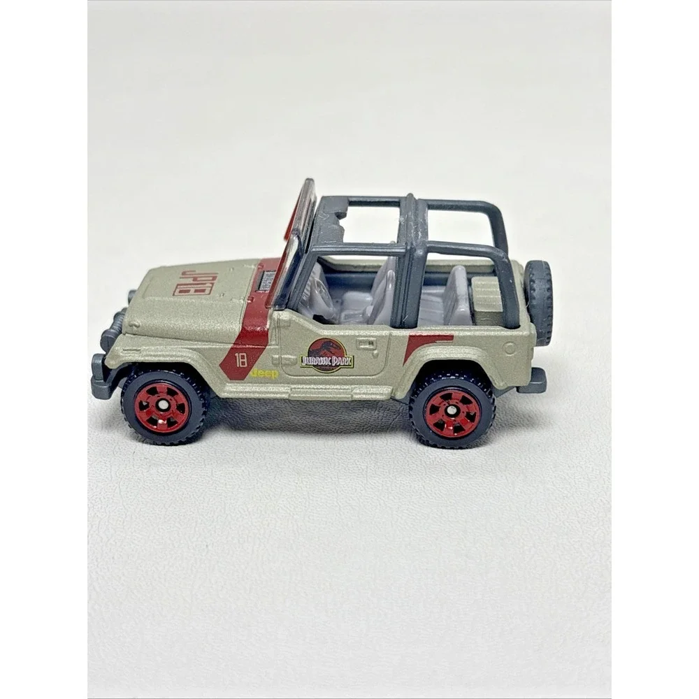 2017 Matchbox Jeep‎ Wrangler Jurassic Park Gray 1:64 Diecast Car Toy